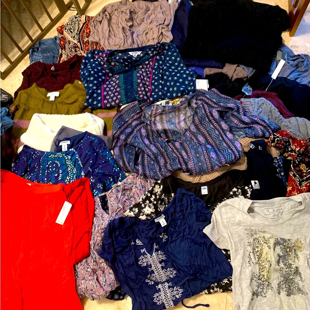 Huge lot of tops new/like new